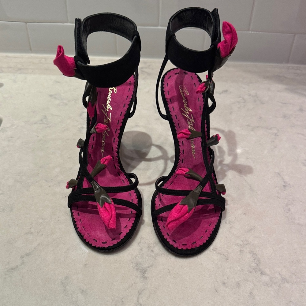 Beverly Feldman Felt Rose Black and Pink Strappy Sandals